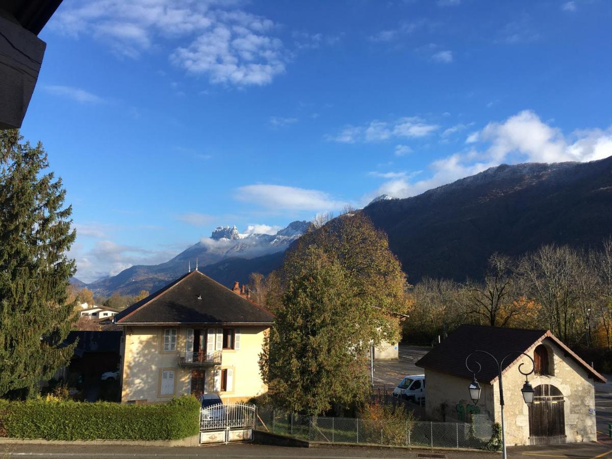 Appartement Plein Centre Village, Vue Montagnes, Proximite Immediate Lac Doussard Bagian luar foto