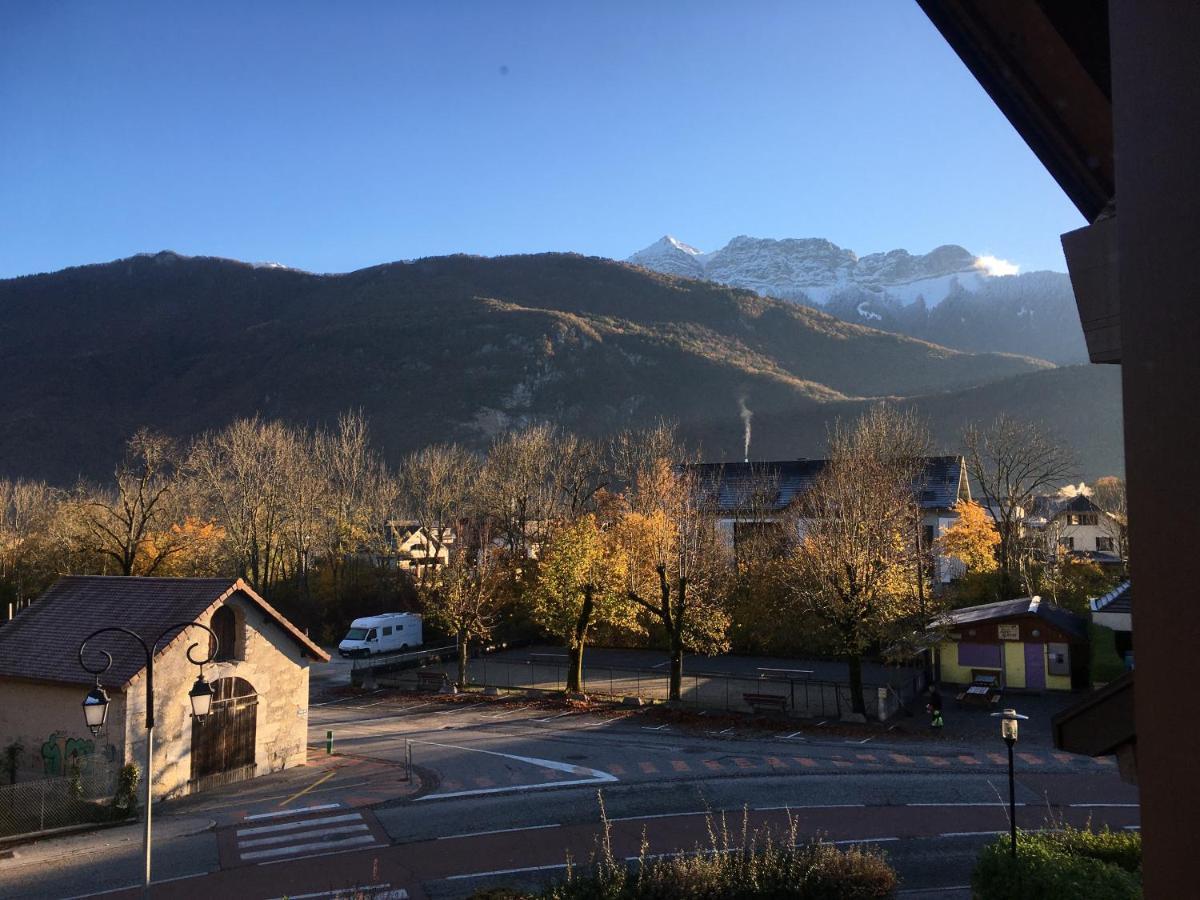 Appartement Plein Centre Village, Vue Montagnes, Proximite Immediate Lac Doussard Bagian luar foto