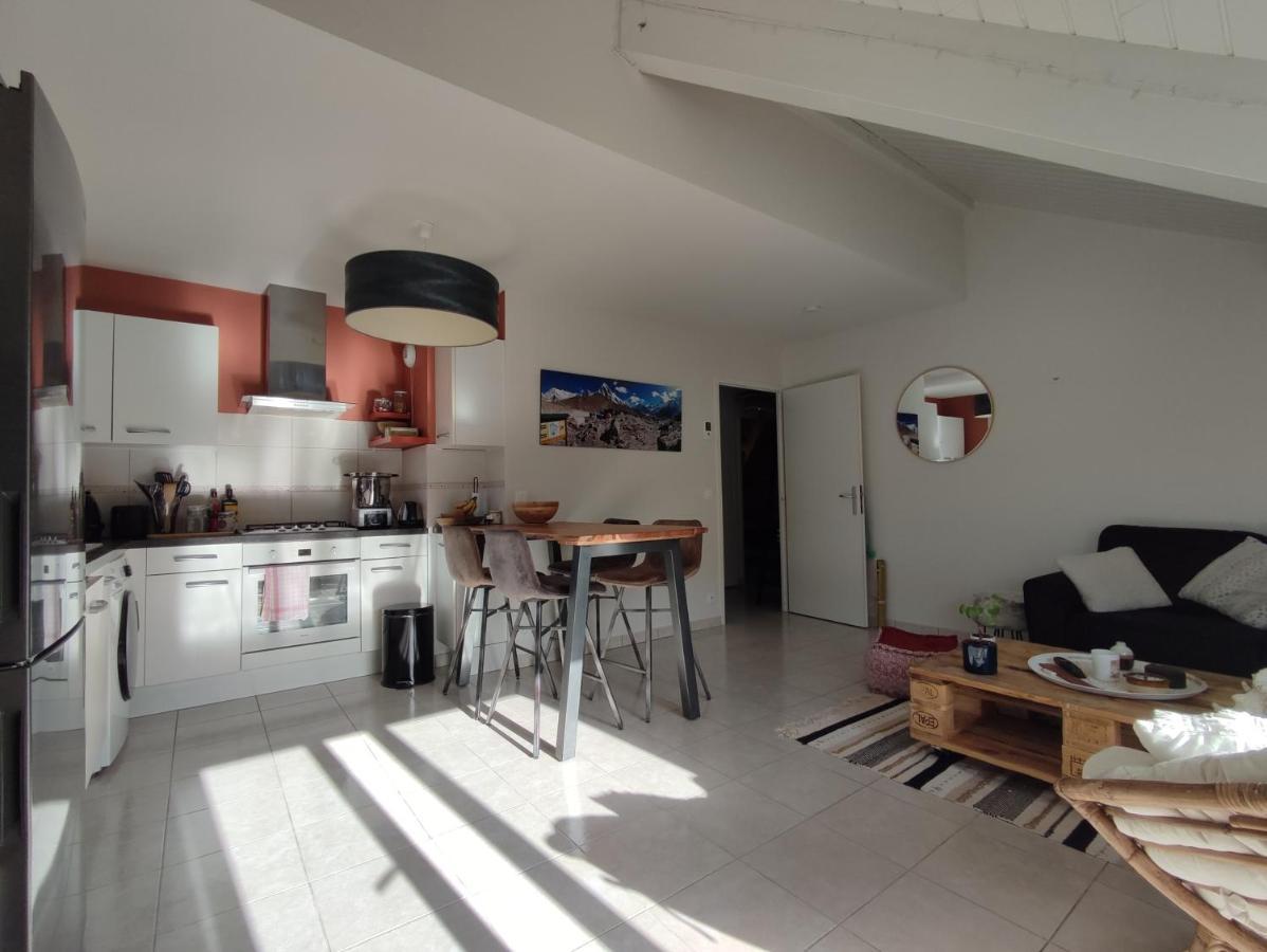 Appartement Plein Centre Village, Vue Montagnes, Proximite Immediate Lac Doussard Bagian luar foto